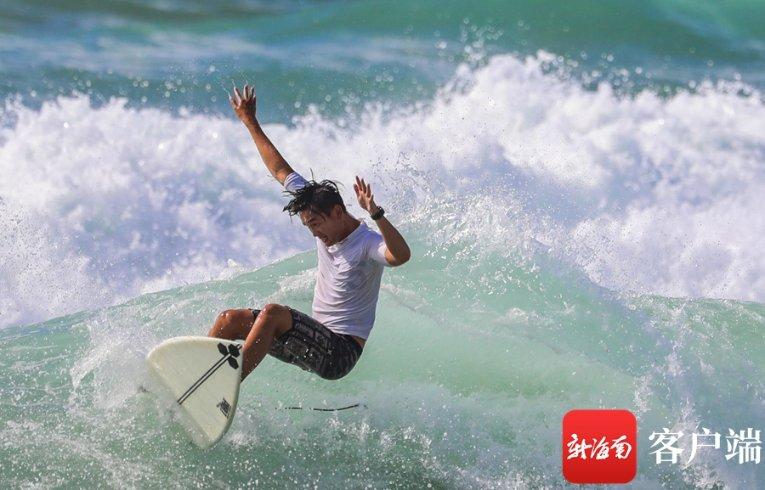 七匹狼：控股股东累计质押股份约1.31亿股